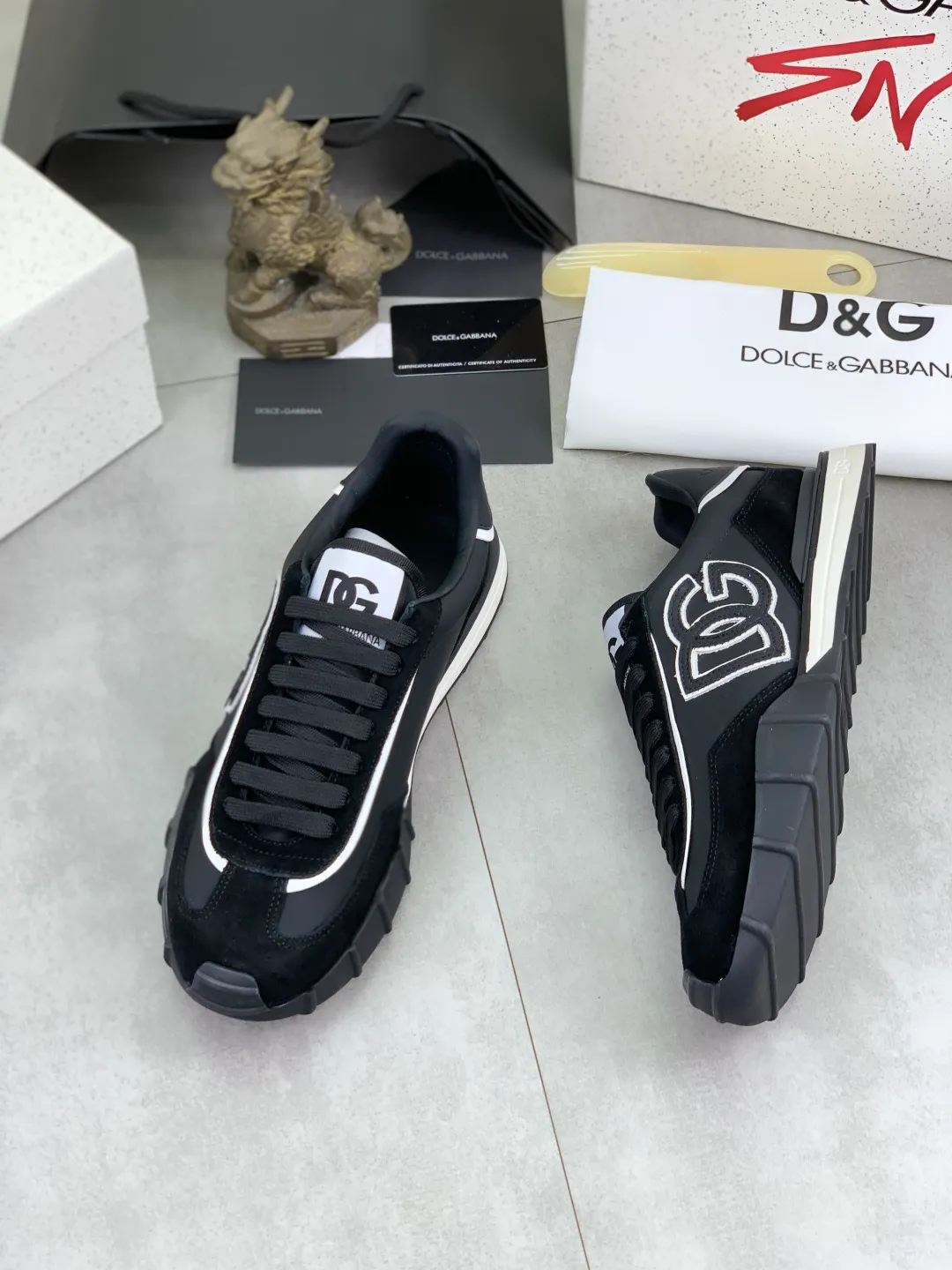 Men's men's shoes 💰P542 💰[New model] The latest hot style, top original quality, the official website synchronizes "DOLCE&GABBANA [Dolce & Gabbana] ~ High quality." The effect is low-top casual DG men's shoes, loved by many celebrities, using high-end imported first-layer calfskin splicing logo design + cowhide feet, simple and elegant, perfectly interpreting the latest inspiration of shoes, integrating classics and fashion, luxury dreams, and fashion. Suitable for drivers, light and comfortable to drive, light and breathable for outdoor travel, high-end quality, trustworthy, 5️⃣color🉑️choice! Code number: 38-46